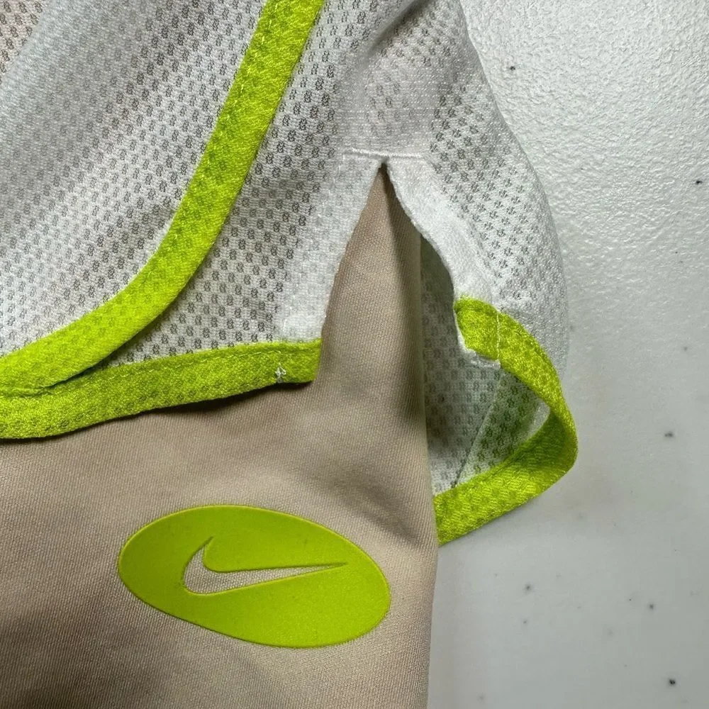 NWT NIKE Girls Dri Fit Tempo 2 in 1 Athletic Shorts White/Tan - Size Medium